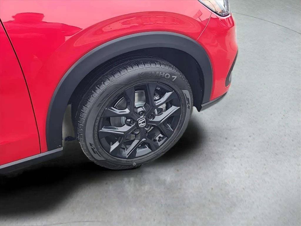 Used 2025 Honda HR-V Sport image 28