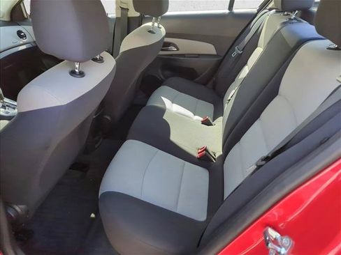 Used 2016 Chevrolet Cruze LS FWD image 10