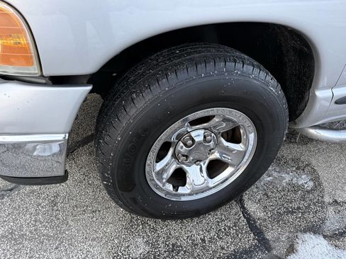 Used 2004 Dodge Ram 1500 Truck ST w/ ST Value Group image 10