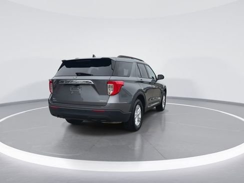 Used 2022 Ford Explorer XLT image 7