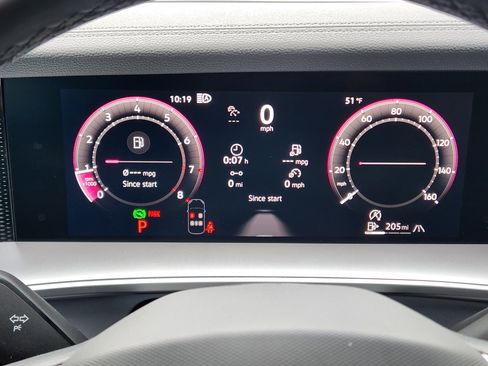 New 2026 Volkswagen Tiguan SE R-Line AWD/4WD image 11