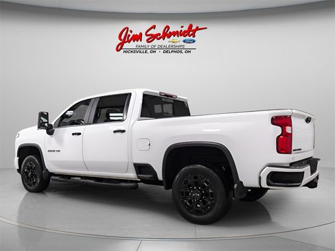 Used 2024 Chevrolet Silverado 2500 LT w/ Z71 Sport Edition image 4