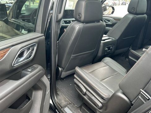Used 2021 Chevrolet Tahoe High Country w/ Premium Package AWD/4WD image 8