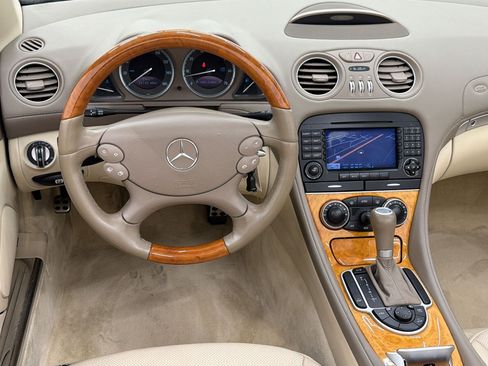 Used 2007 Mercedes-Benz SL 550 image 22