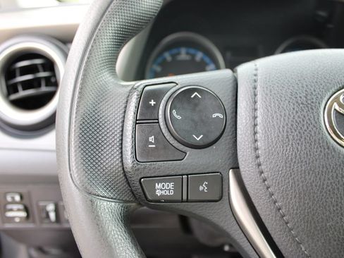 Used 2018 Toyota RAV4 LE w/ All Weather Liner Package FWD image 13