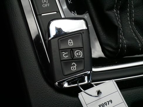 Used 2023 Volkswagen Arteon SEL Premium AWD/4WD image 33