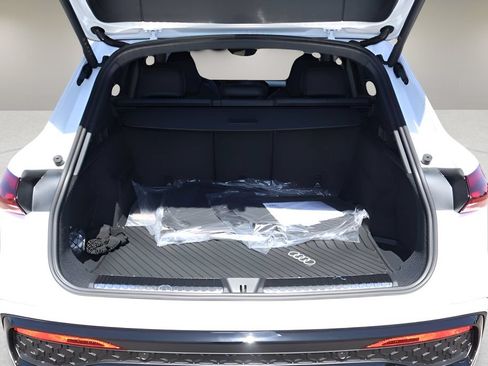 New 2026 Audi SQ5 Premium Plus w/ Premium Plus Package AWD/4WD image 15