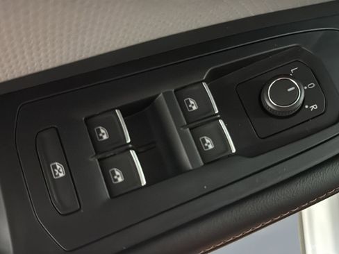 New 2026 Volkswagen Atlas Peak Edition AWD/4WD image 15