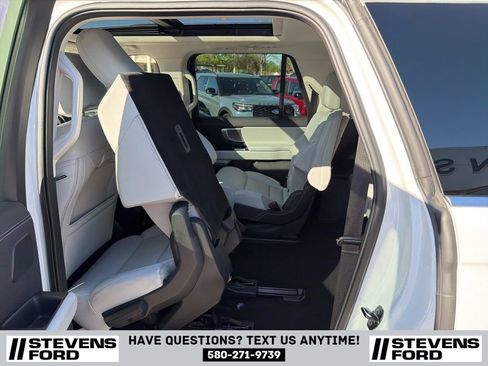 Used 2025 Ford Expedition Max Platinum w/ Driver's Package image 44