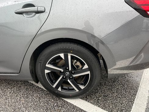 Used 2024 Nissan Sentra SV image 9