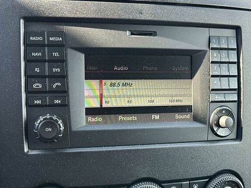 Used 2016 Mercedes-Benz Sprinter 2500 image 21