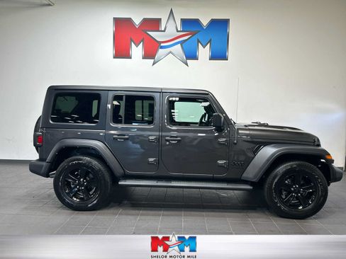 Used 2022 Jeep Wrangler Unlimited Sport AWD/4WD image 1