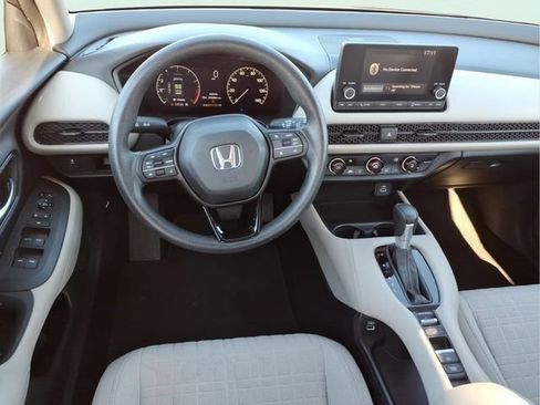 Used 2023 Honda HR-V LX image 13