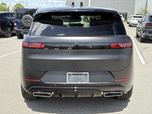New 2026 Land Rover Range Rover Sport Dynamic SE AWD/4WD image 4