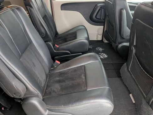Used 2018 Dodge Grand Caravan SXT image 26