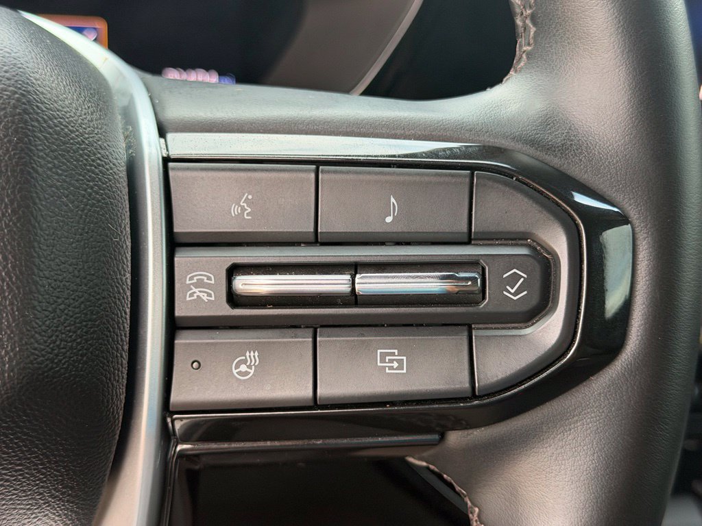 Used 2023 Chevrolet Colorado ZR2 w/ ZR2 Convenience Package III AWD/4WD image 33