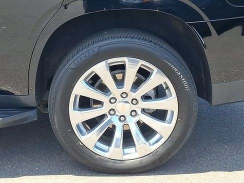Used 2024 Chevrolet Tahoe Premier AWD/4WD image 29
