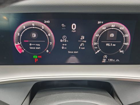 New 2026 Volkswagen Tiguan SE R-Line AWD/4WD image 7