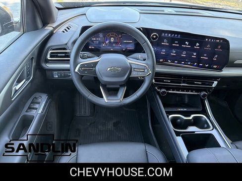 New 2026 Chevrolet Traverse LT w/ Midnight/Sport Edition FWD image 13