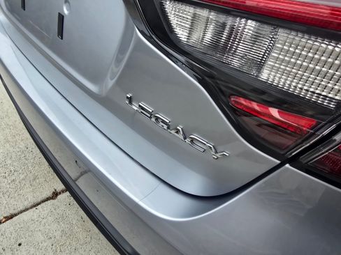 Used 2022 Subaru Legacy Limited w/ Popular Package #3 AWD/4WD image 10