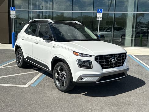 New 2026 Hyundai Venue SEL image 5