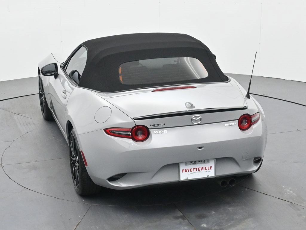 Used 2025 MAZDA MX-5 Miata Club RWD image 21