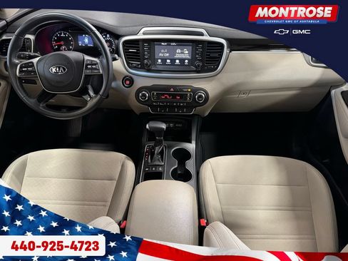 Used 2020 Kia Sorento S AWD/4WD image 3