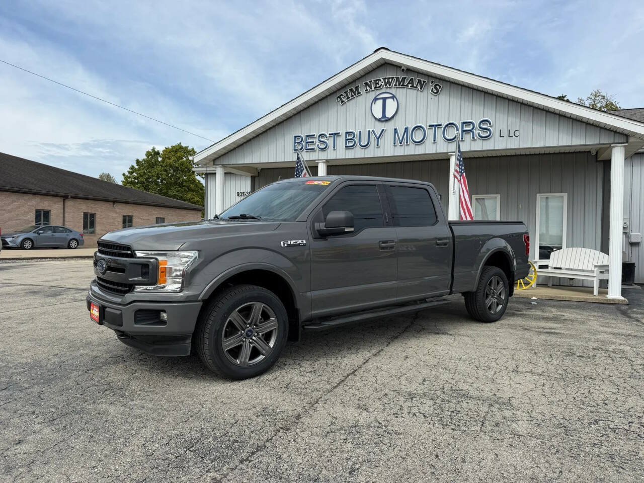 Used 2020 Ford F150 XLT w/ Equipment Group 302A Luxury AWD/4WD image 1