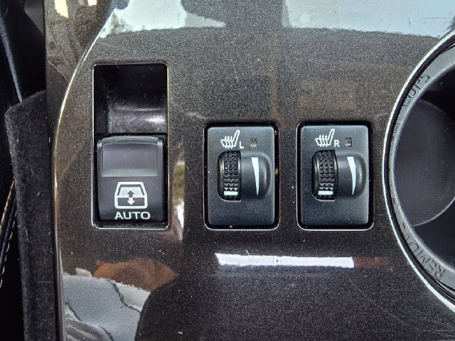 Used 2023 Toyota 4Runner 40th Anniversary SE AWD/4WD image 17