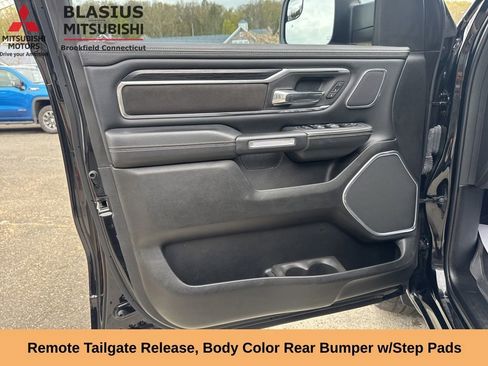 Used 2023 RAM 1500 Laramie AWD/4WD image 19