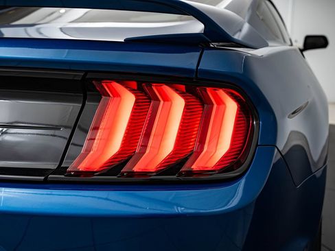 Used 2022 Ford Mustang GT w/ GT Performance Package RWD image 9