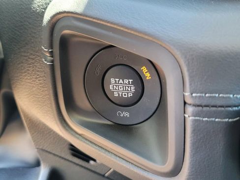 New 2025 Jeep Gladiator Mojave image 23