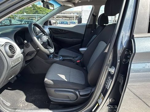 Used 2018 Hyundai Kona SE FWD image 23