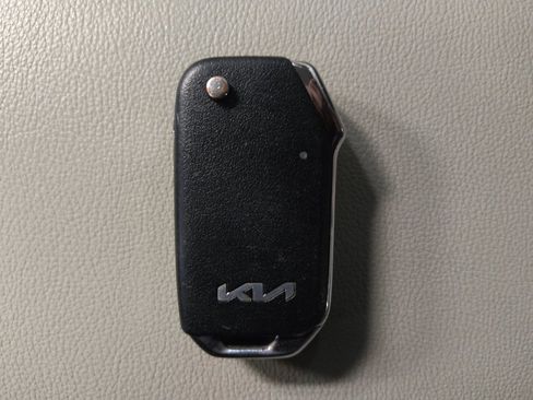 Used 2021 Kia Soul S image 32