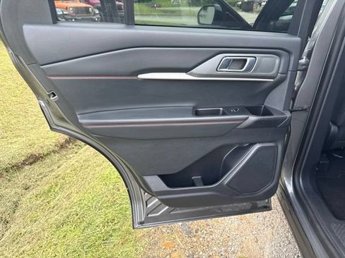 Used 2026 Ford Explorer ST-Line AWD/4WD image 16