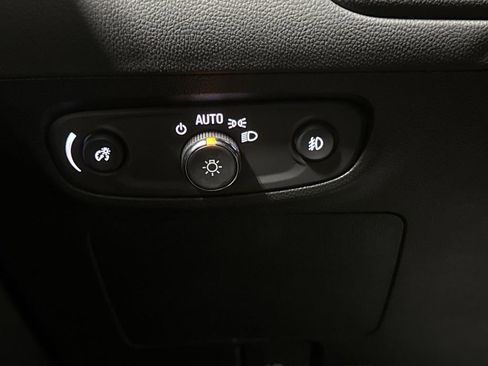 Used 2023 Buick Encore GX Select w/ Sport Touring Package AWD/4WD image 18