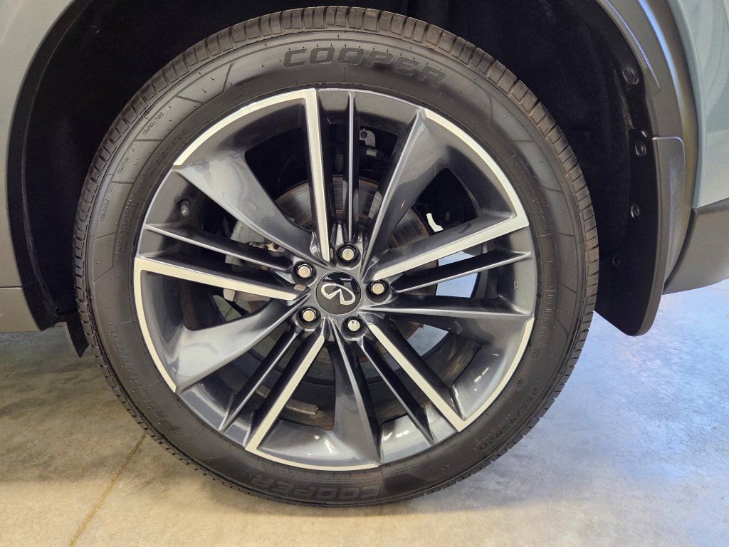 Used 2024 INFINITI QX55 Luxe w/ Cargo Package AWD/4WD image 17