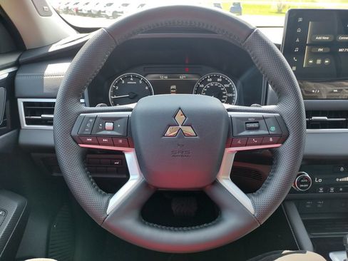 New 2026 Mitsubishi Outlander SE AWD/4WD image 5