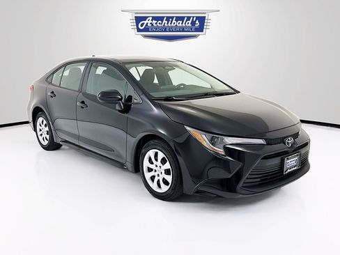 Used 2024 Toyota Corolla LE image 1