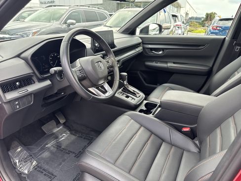 Used 2025 Honda CR-V Sport-L image 13