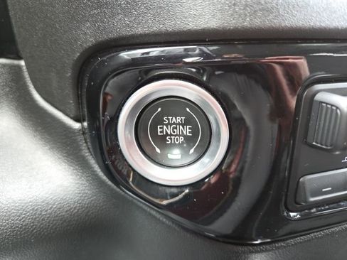 Used 2023 GMC Sierra 1500 Elevation w/ Preferred Package image 16