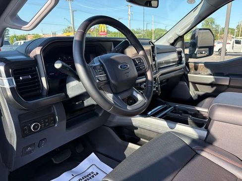 Used 2026 Ford F350 Lariat w/ Black Appearance Package AWD/4WD image 18