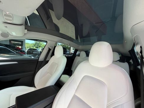 Used 2023 Tesla Model Y Performance AWD/4WD image 33
