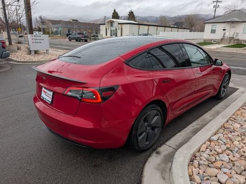 Used 2023 Tesla Model 3 Standard Range image 4