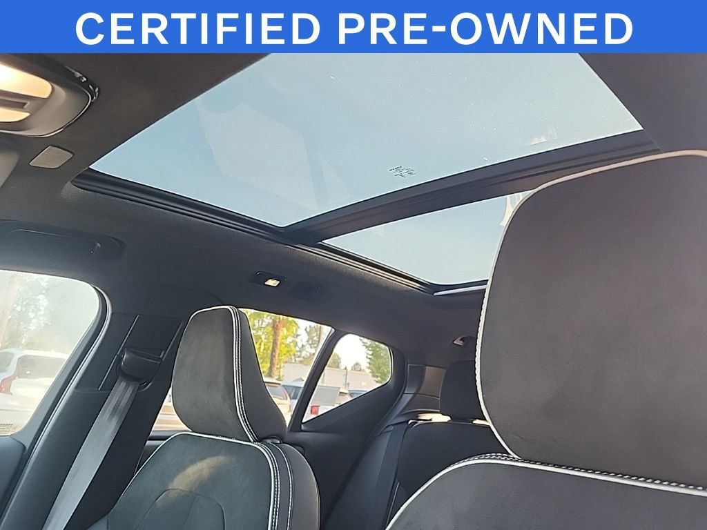 Certified 2023 Volvo XC40 Recharge Ultimate AWD/4WD image 13