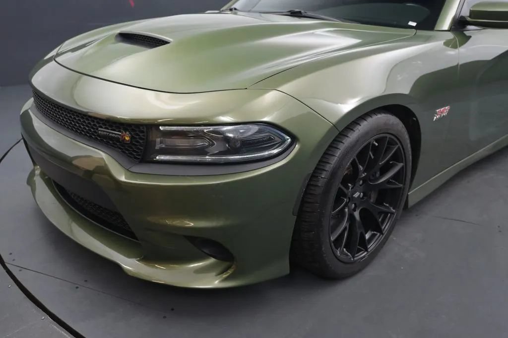 Used 2018 Dodge Charger R/T Scat Pack w/ Dynamics Package RWD image 9