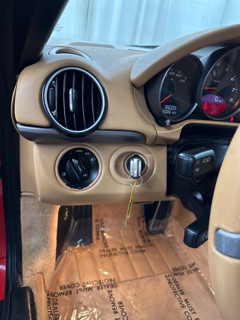 Used 2010 Porsche Boxster RWD image 14