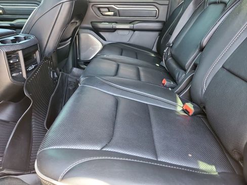 Used 2020 RAM 1500 Limited w/ Black Appearance Package AWD/4WD image 12