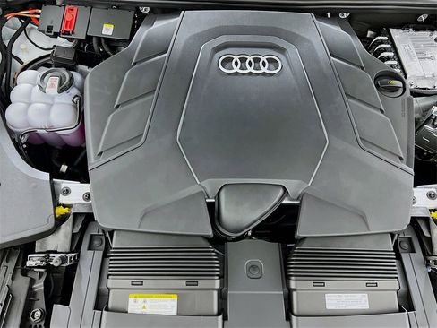 New 2026 Audi Q8 Premium Plus image 30