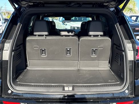 New 2026 GMC Acadia Denali w/ Super Cruise Package image 9